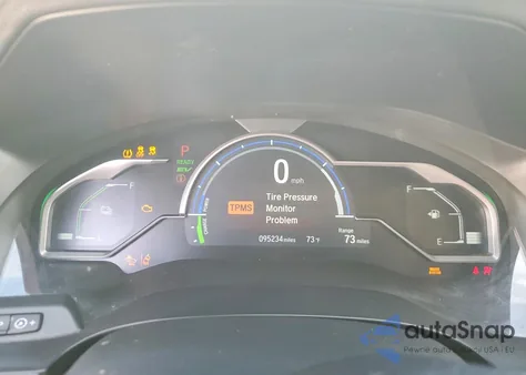 2018 Honda Clarity z USA, uszkodzony, nr VIN JHMZC5F15JC008802